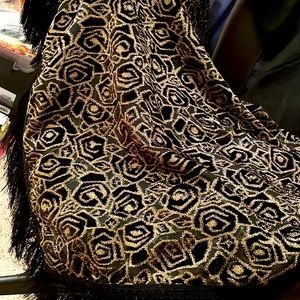 Gorgeous illusion scarf/wrap